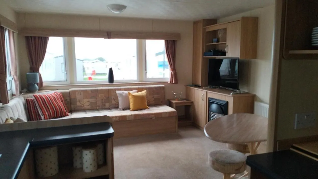 Seascape - Blue Dolphin Holiday Park Gristhorpe 0*,  英国